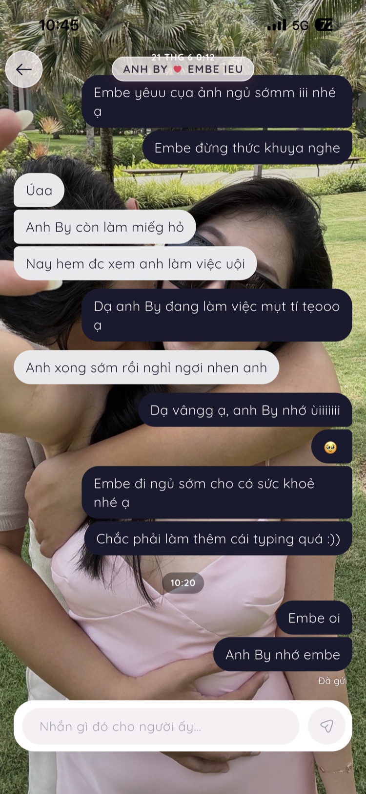 Nhắn tin riêng tư cho người ấy / Private chat with your partner